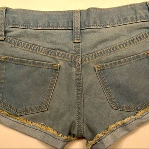 NWOT - girl denim shorts